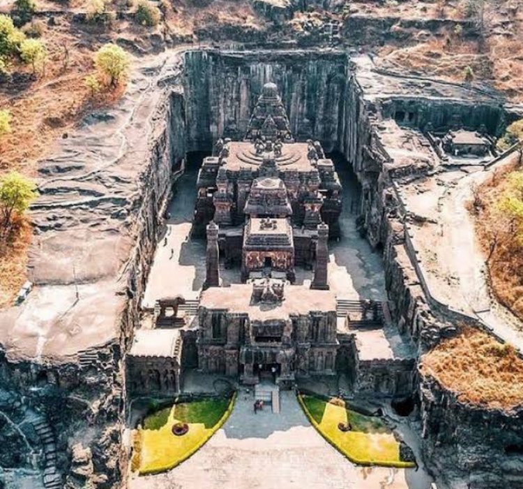 कैलाश महादेव मंदिर